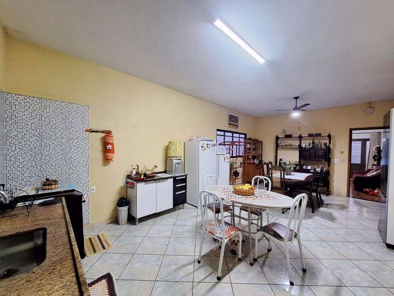 Casa à Venda no bairro Jardim Maria Luiza 2 em Jaú imagem 2