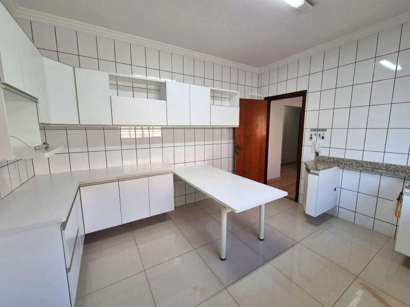 Casa à Venda no bairro Jardim São Francisco em Jaú imagem 3