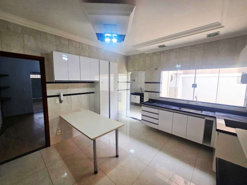 Casa à Venda no bairro Jardim Dona Emília em Jaú imagem 2