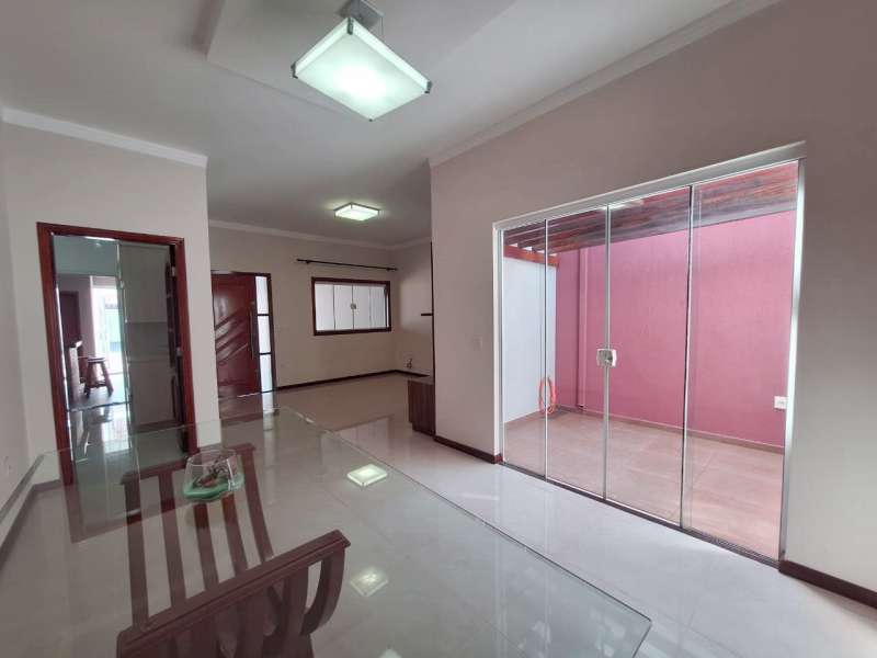 Casa à Venda no bairro Jardim Dona Emília em Jaú imagem 2