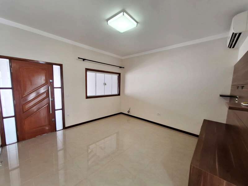 Casa à Venda no bairro Jardim Dona Emília em Jaú imagem 3