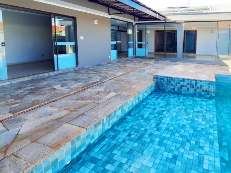 Casa à Venda no bairro AV. JOÃO FRANCESCHI - JAÚ (SP) em Jaú imagem 6