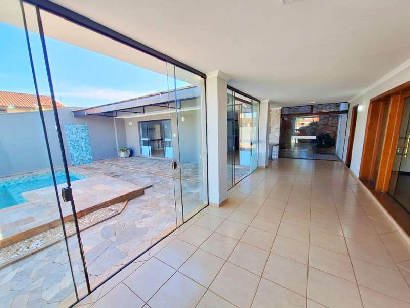 Casa à Venda no bairro AV. JOÃO FRANCESCHI - JAÚ (SP) em Jaú imagem 3