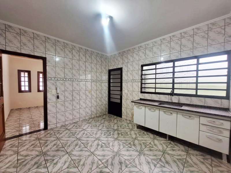 Casa à Venda no bairro Jardim América em Jaú imagem 2